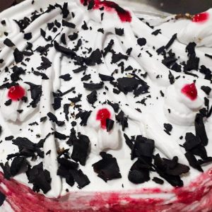 strawberry-marble-cake
